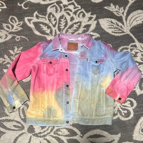 Levi’s tie dyed trucker jean jacket. Size XL excellent condition unisex - Picture 1 of 5